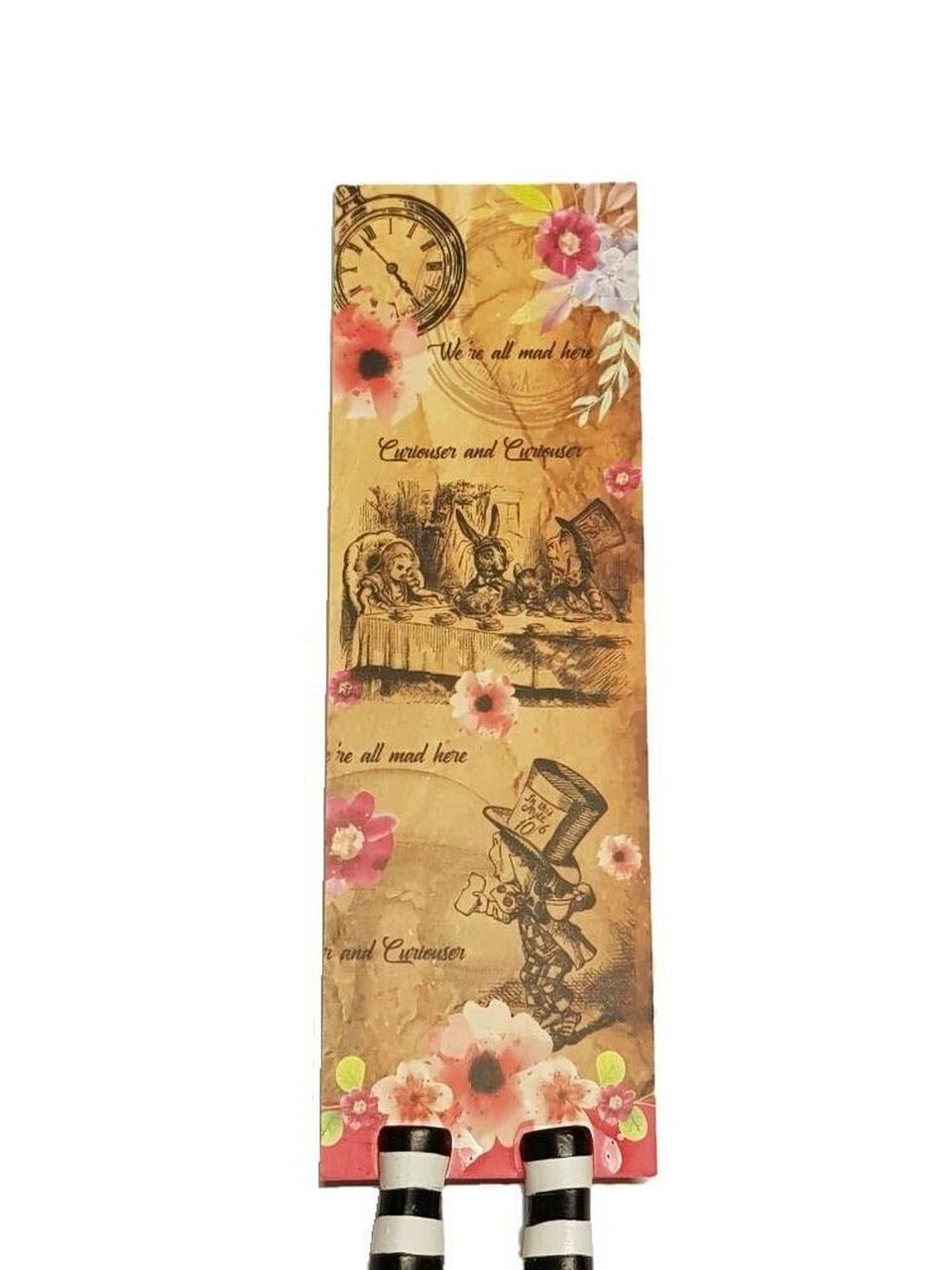 Alice in Wonderland Bookmark - Amazing Illustration and Moulded Alice feet - Book Lovers Gift