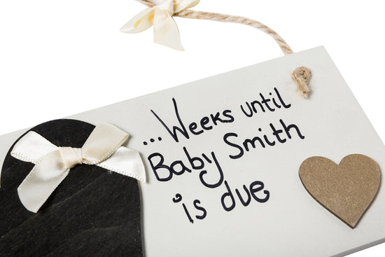 Baby Countdown Plaque with Heart-Shaped Chalkboard and Personalisation Options: Choose Your Own Name and Countdown Duration 16 x 18cm - Perfect Baby Shower Gift Idea