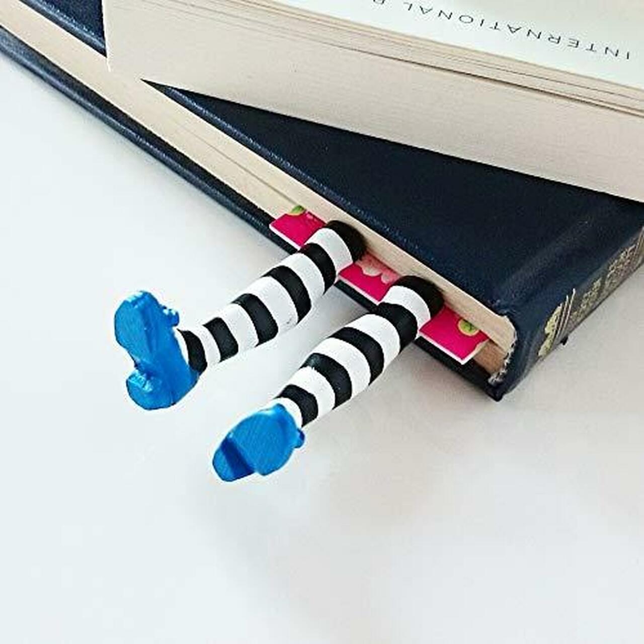 Load image into Gallery viewer, Alice in Wonderland Bookmark - Amazing Illustration and Moulded Alice feet - Book Lovers Gift
